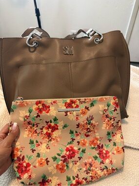 Steve Madden Tote Bag in Brown with Floral Pouch